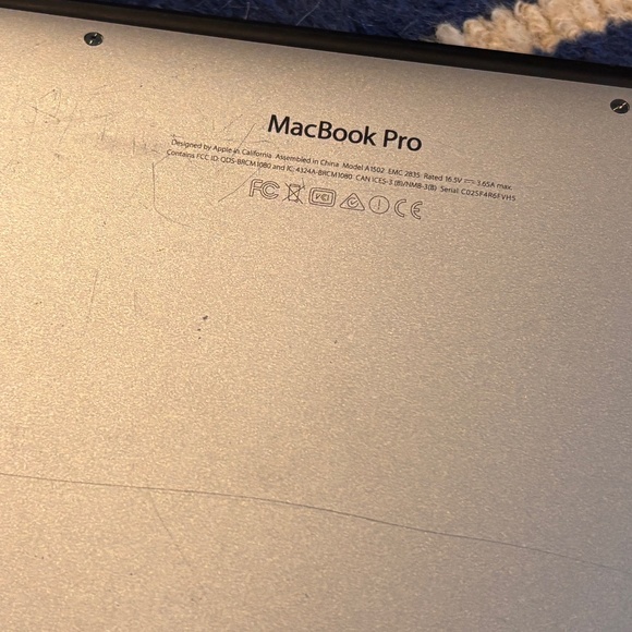 Apple MacBook Pro 13.3" Laptop - Picture 8 of 13